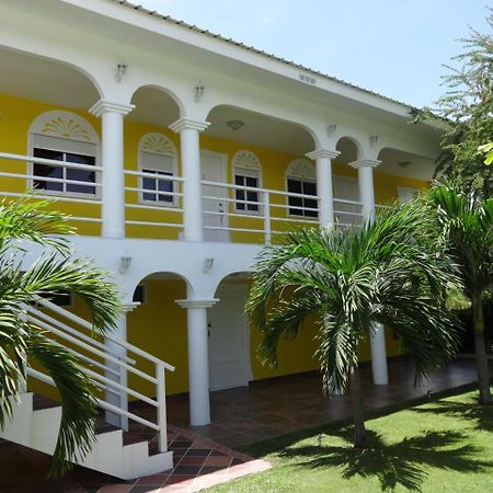 Hotel Casa Amarilla 푼타 차메 외부 사진